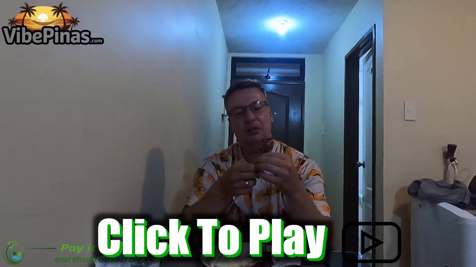 Aksel Eats Chicken Feet Blood And Liver At One Oasis Mabolo In Cebu